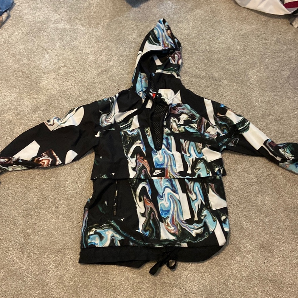 Nike windbreaker